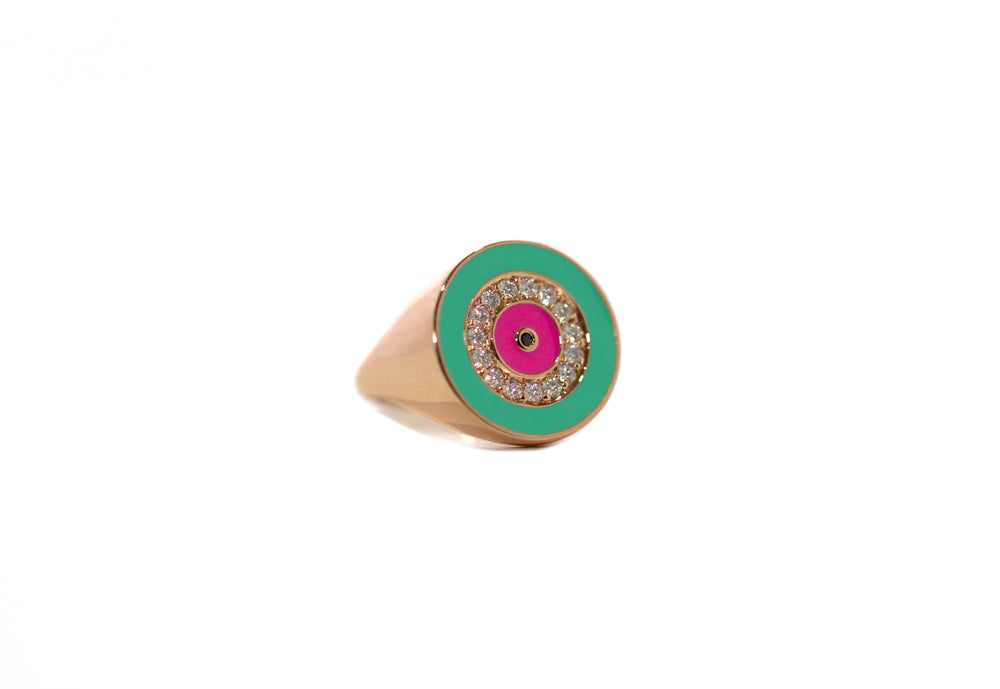 Lilor Eye, lilor jewels, signet ring in 18k gold with enamel, diamonds, neon, black and white diamond, ring stack